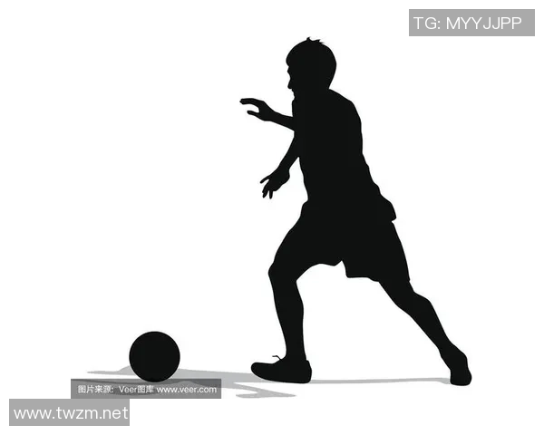 足球明星剪影高清图集展现传奇瞬间与激情时刻